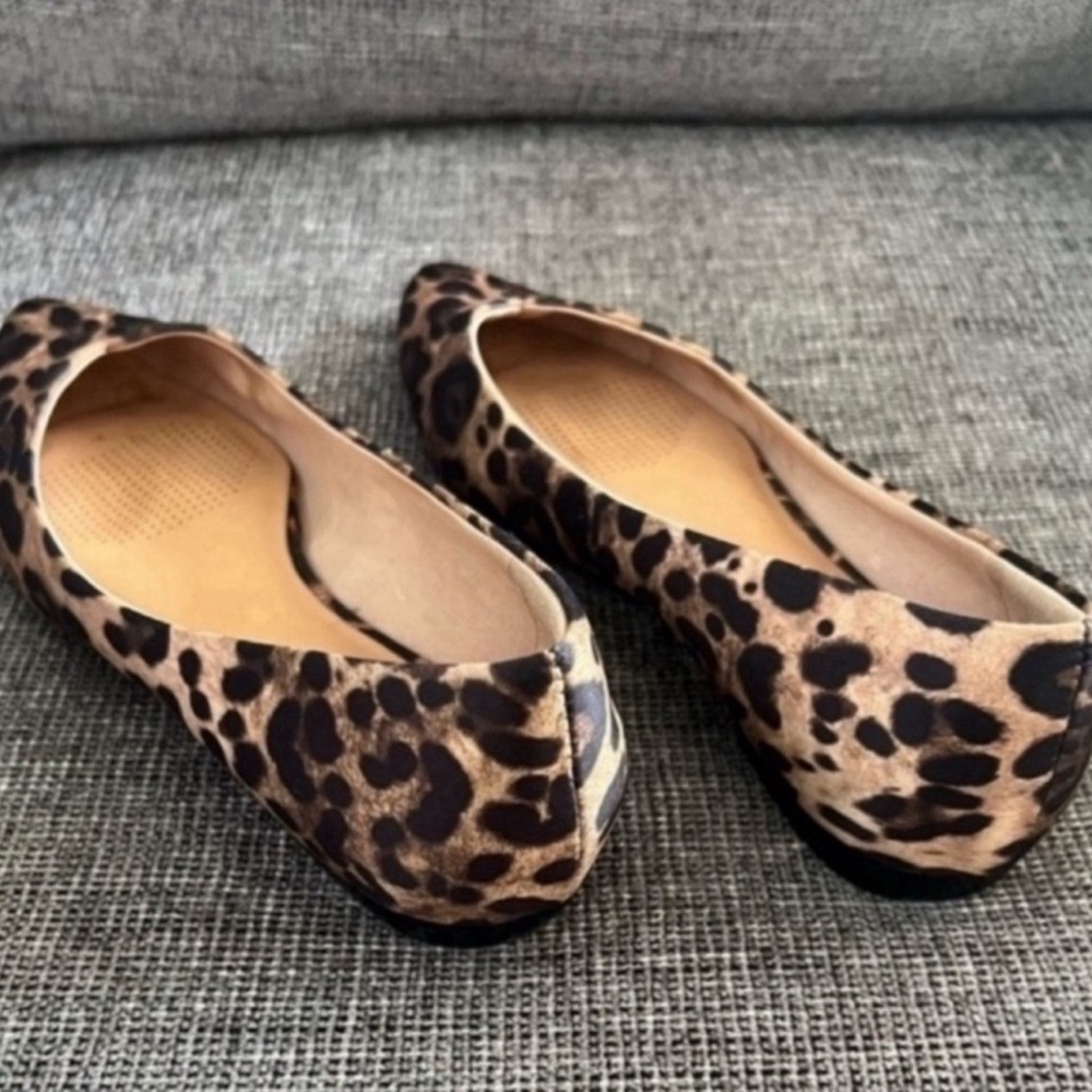 Corso Como Satin Leopard Print Pointed Toe Flats … - image 3